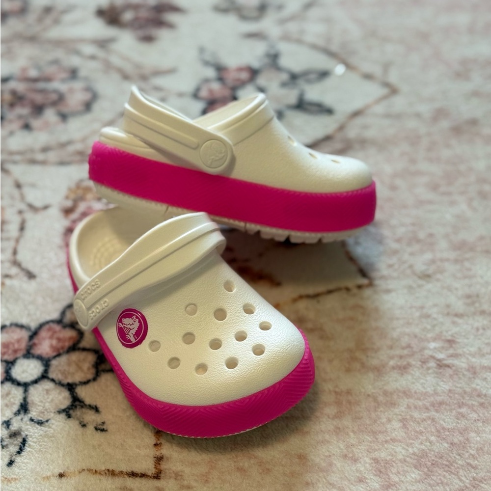 CROCS Baby Girl Pink Light Up Littles Clog